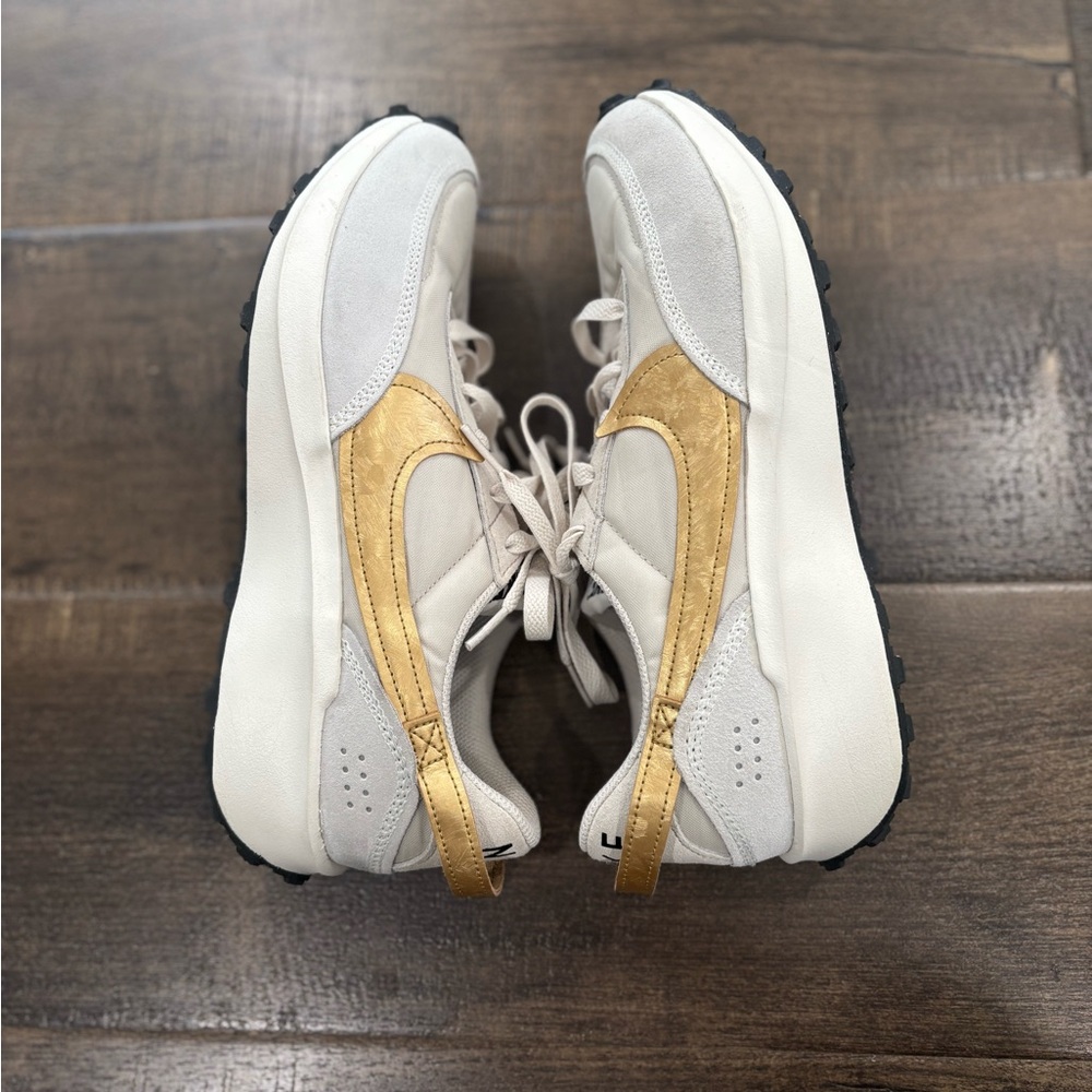 Nike Cream/White and Gold Sneakers - Picture 6 of 9